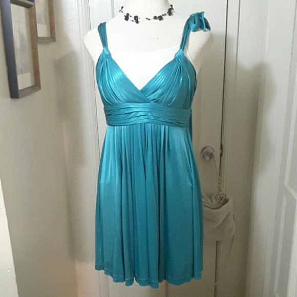 BCBGMaxAzria Dresses & Skirts - BCGBMAXAZRIA shoulder tie dress M turquoise